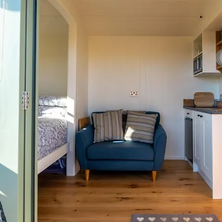 Holiday home Scalderskew Shepherds Hut *